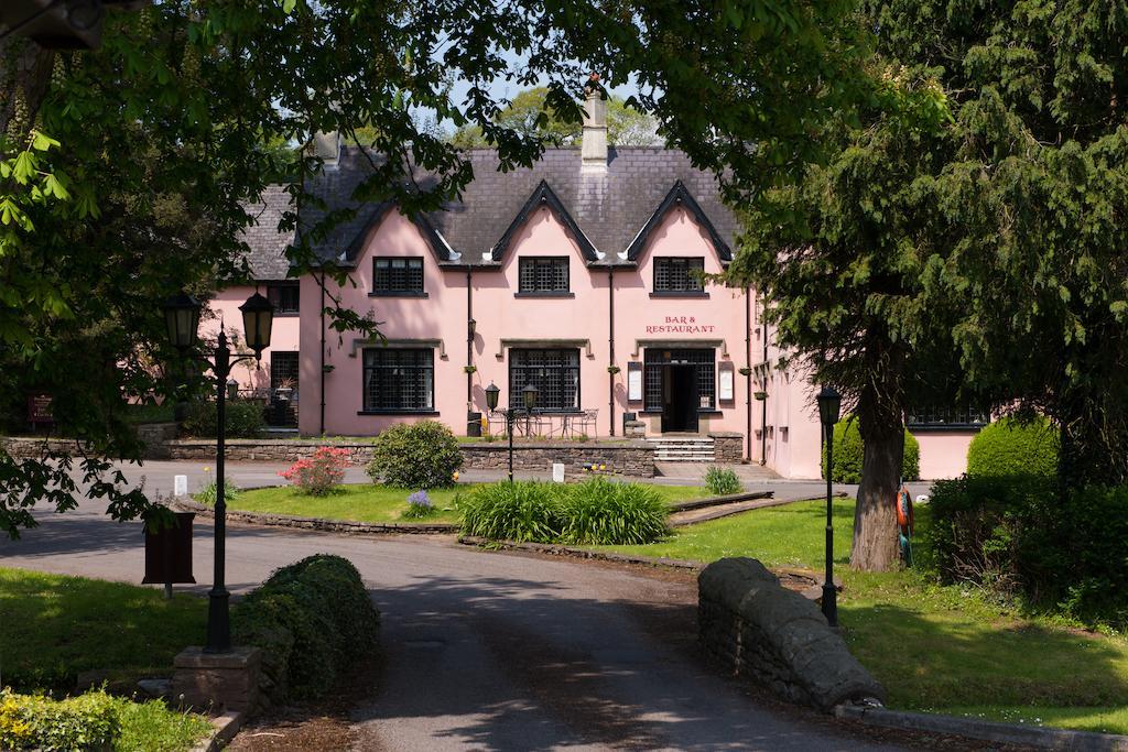 Cwrt Bleddyn Hotel & Spa Usk Exterior foto