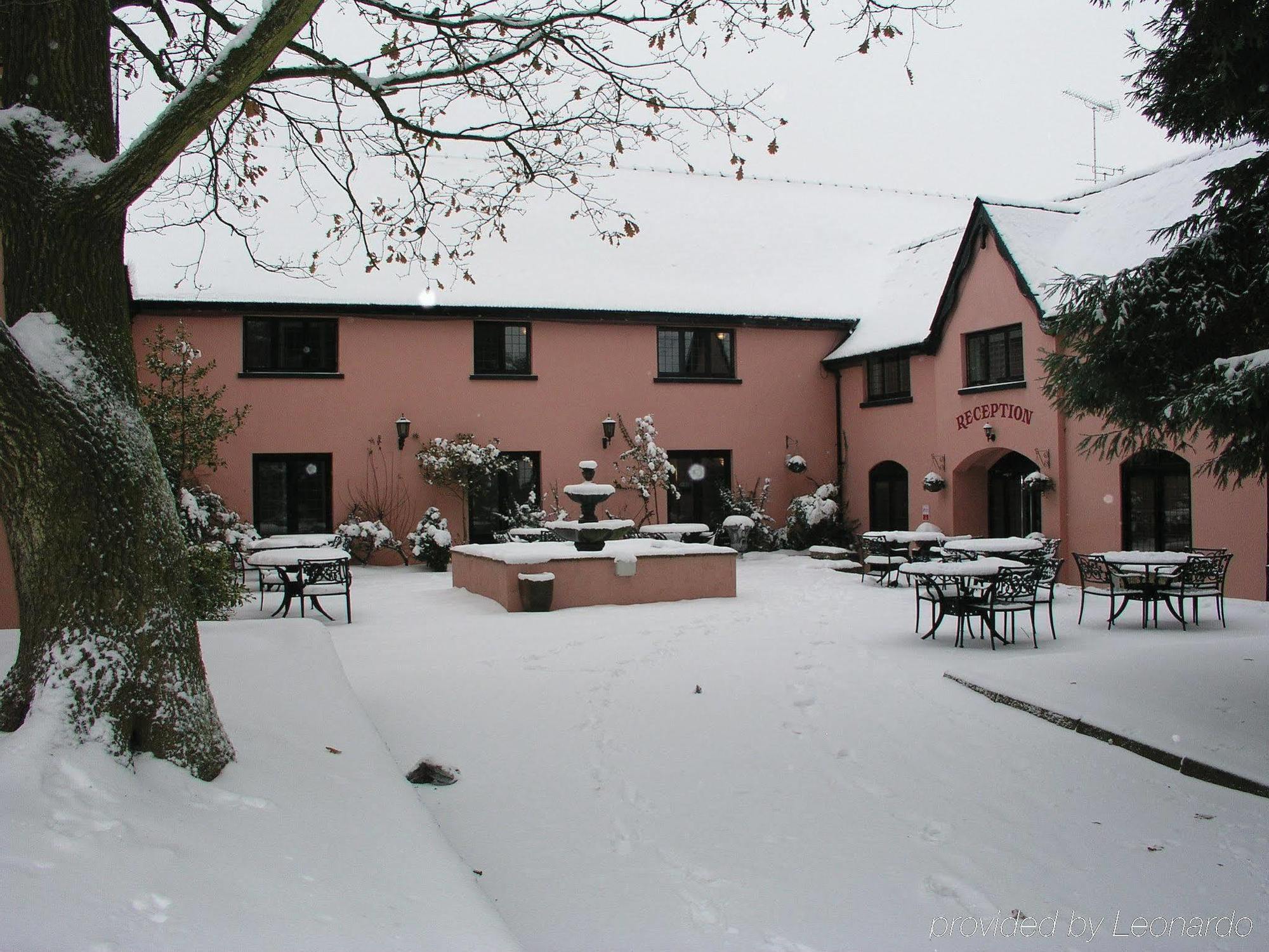 Cwrt Bleddyn Hotel & Spa Usk Exterior foto